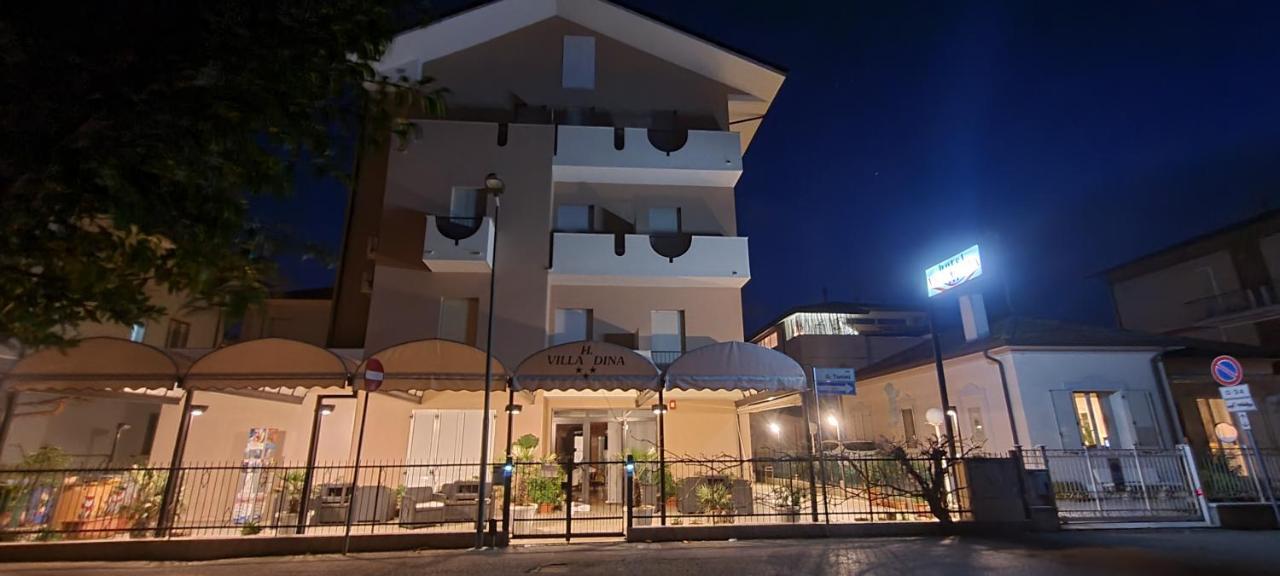 Hotel Villa Dina Rimini Exterior foto