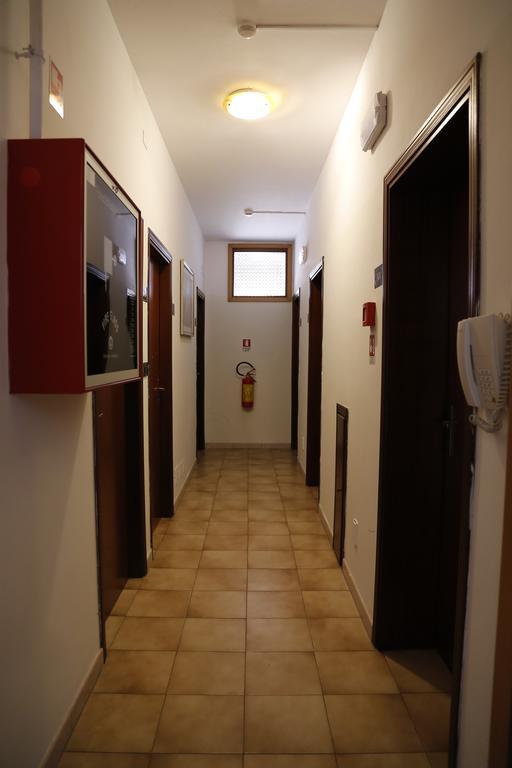 Hotel Villa Dina Rimini Exterior foto